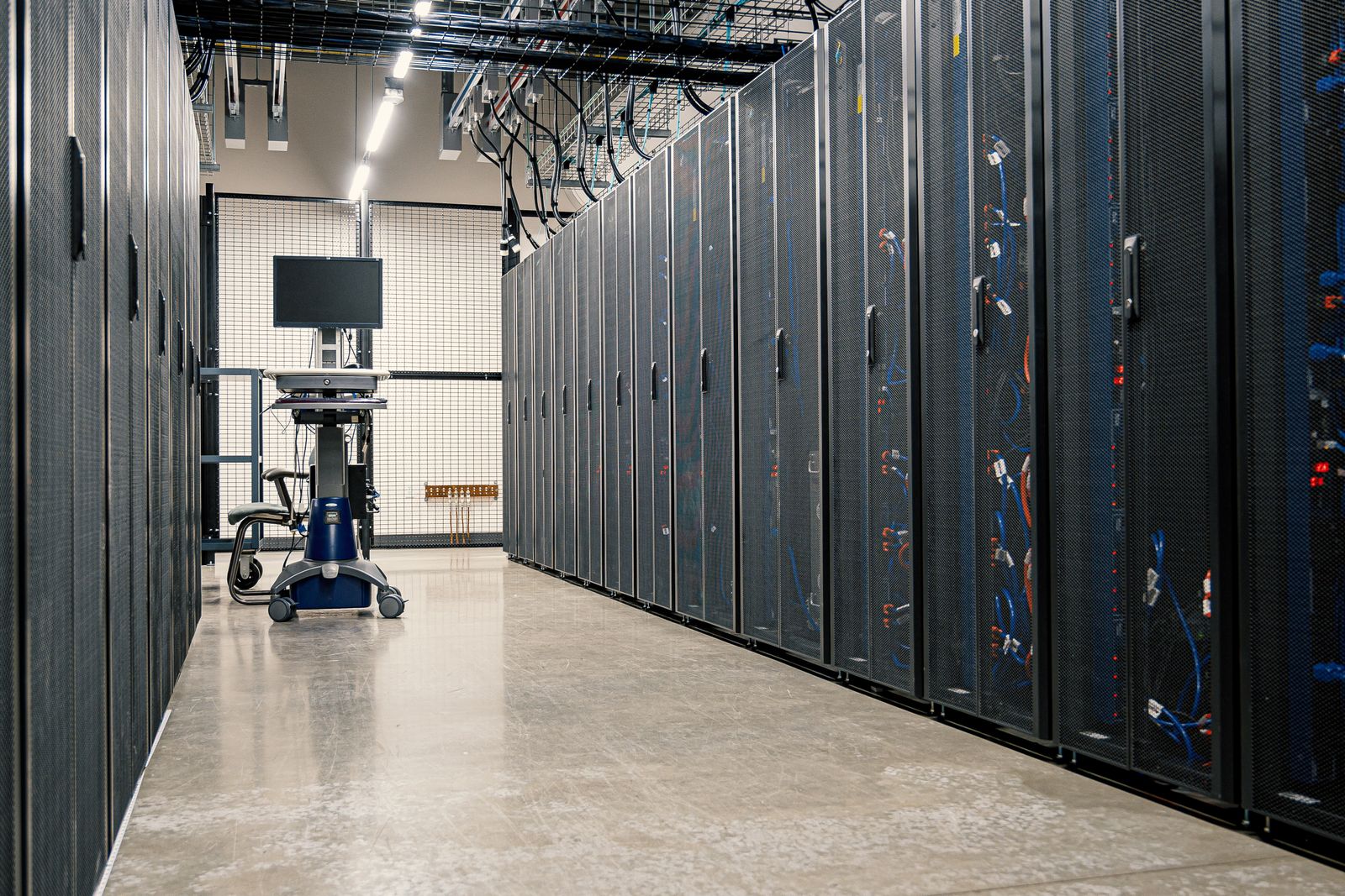 Serverracks in einem Rechenzentrum
