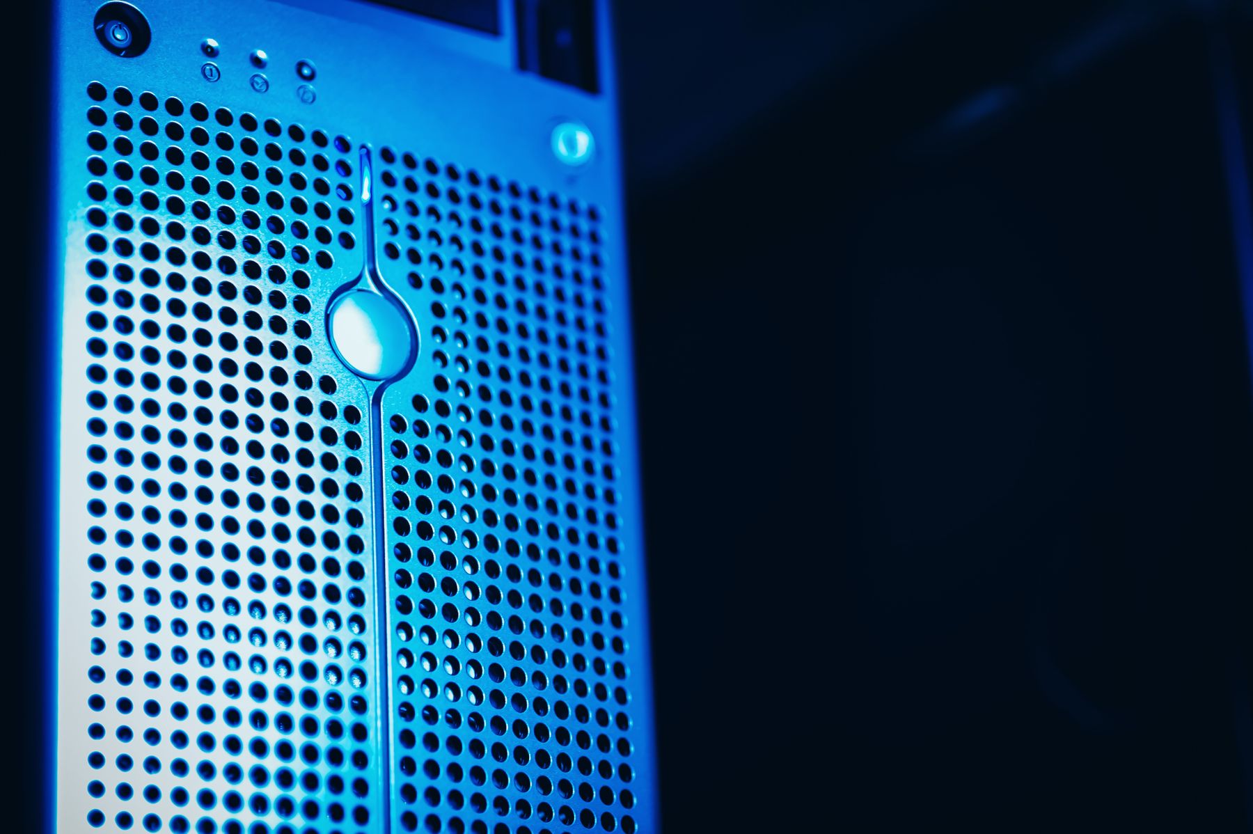 Serverhardware als Symbol für Vektordatenbanken und KI-Infrastruktur