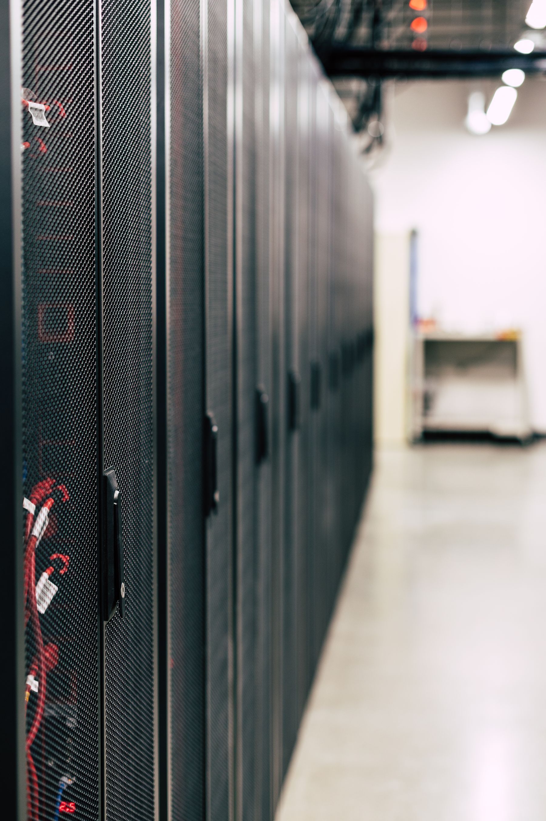 Serverracks als Symbol für eine souverän betriebene deutsche Cloud
